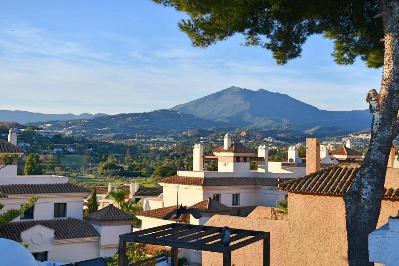 Yellow Jasper - Gemstone Getaway Marbella Exterior foto